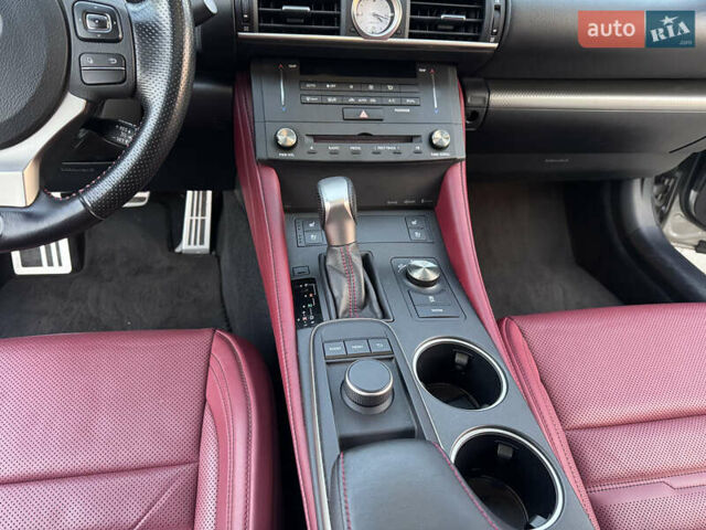 Сірий Лексус РС, об'ємом двигуна 2 л та пробігом 62 тис. км за 22999 $, фото 57 на Automoto.ua