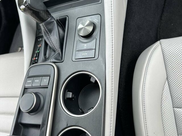 Сірий Лексус РС, об'ємом двигуна 2 л та пробігом 151 тис. км за 20999 $, фото 21 на Automoto.ua