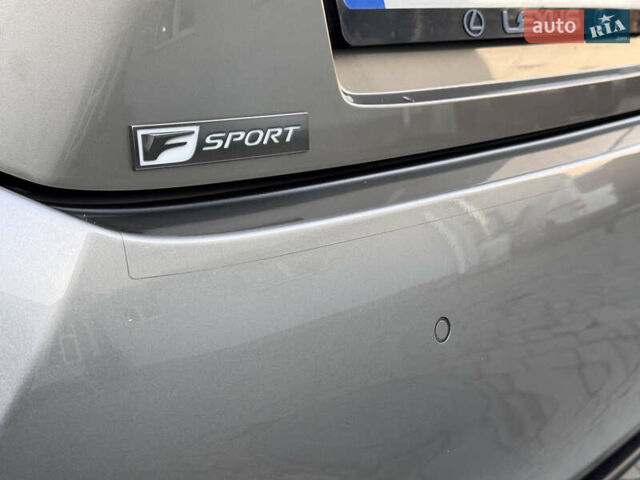 Серый Лексус РС, объемом двигателя 2 л и пробегом 62 тыс. км за 23850 $, фото 21 на Automoto.ua