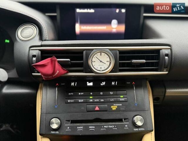 Синий Лексус РС, объемом двигателя 2 л и пробегом 58 тыс. км за 22900 $, фото 22 на Automoto.ua