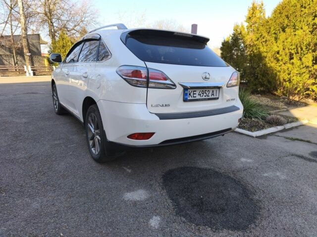 Белый Лексус РХ, объемом двигателя 3.5 л и пробегом 203 тыс. км за 19900 $, фото 2 на Automoto.ua