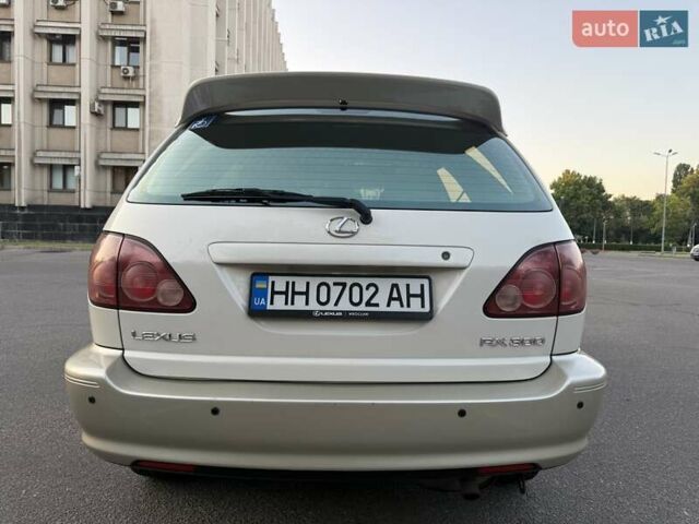 Белый Лексус РХ, объемом двигателя 3 л и пробегом 51 тыс. км за 10500 $, фото 9 на Automoto.ua
