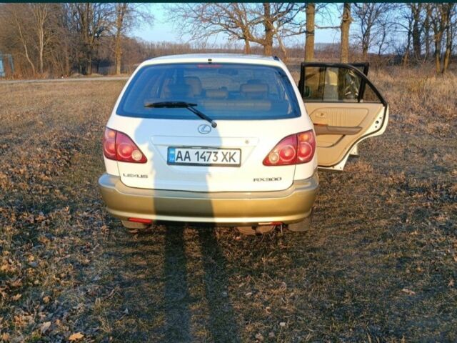 Білий Лексус РХ, об'ємом двигуна 3 л та пробігом 280 тис. км за 3500 $, фото 6 на Automoto.ua
