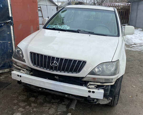 Белый Лексус РХ, объемом двигателя 3 л и пробегом 250 тыс. км за 7100 $, фото 35 на Automoto.ua