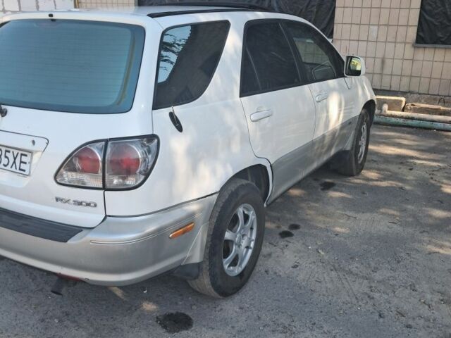 Белый Лексус РХ, объемом двигателя 3 л и пробегом 3 тыс. км за 3497 $, фото 5 на Automoto.ua