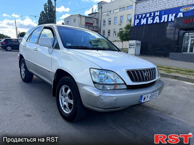 Белый Лексус РХ, объемом двигателя 3 л и пробегом 390 тыс. км за 3200 $, фото 5 на Automoto.ua