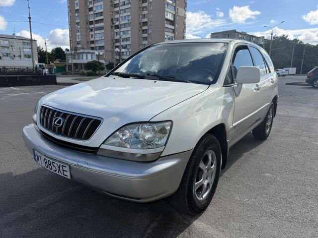 Белый Лексус РХ, объемом двигателя 3 л и пробегом 390 тыс. км за 3200 $, фото 8 на Automoto.ua
