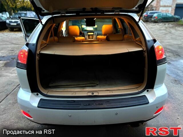 Белый Лексус РХ, объемом двигателя 3.3 л и пробегом 239 тыс. км за 8800 $, фото 12 на Automoto.ua