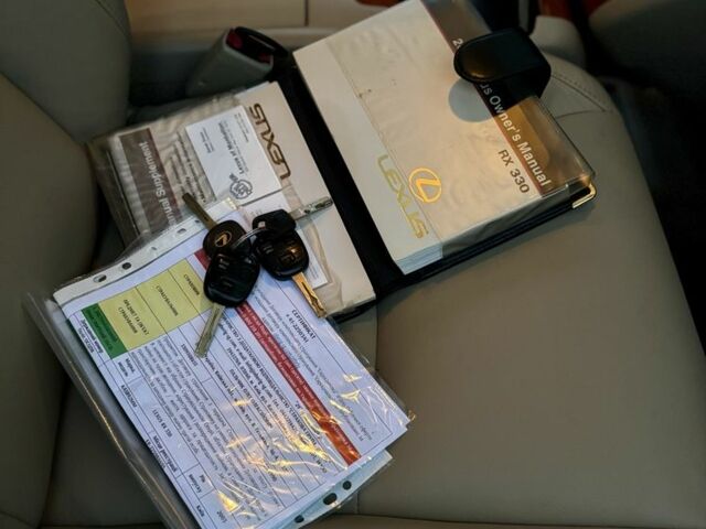 Белый Лексус РХ, объемом двигателя 3.3 л и пробегом 239 тыс. км за 8800 $, фото 12 на Automoto.ua