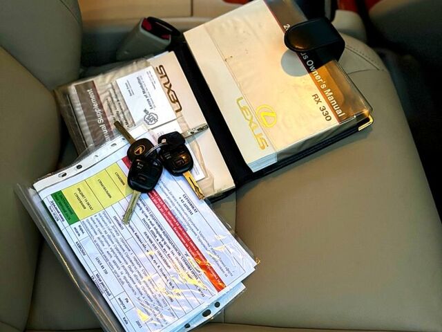 Белый Лексус РХ, объемом двигателя 3.3 л и пробегом 239 тыс. км за 8800 $, фото 9 на Automoto.ua