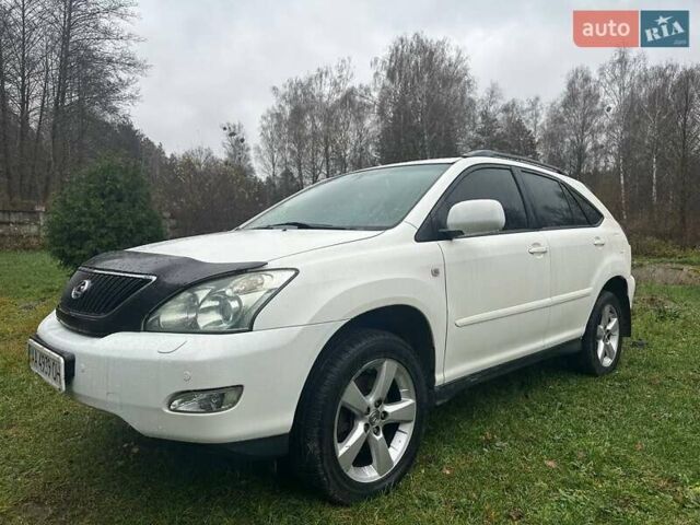 Белый Лексус РХ, объемом двигателя 3.3 л и пробегом 272 тыс. км за 7700 $, фото 1 на Automoto.ua