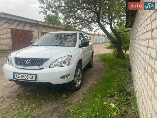 Белый Лексус РХ, объемом двигателя 3.31 л и пробегом 240 тыс. км за 8500 $, фото 1 на Automoto.ua