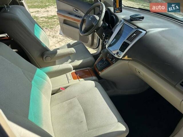 Белый Лексус РХ, объемом двигателя 3.3 л и пробегом 272 тыс. км за 7700 $, фото 5 на Automoto.ua
