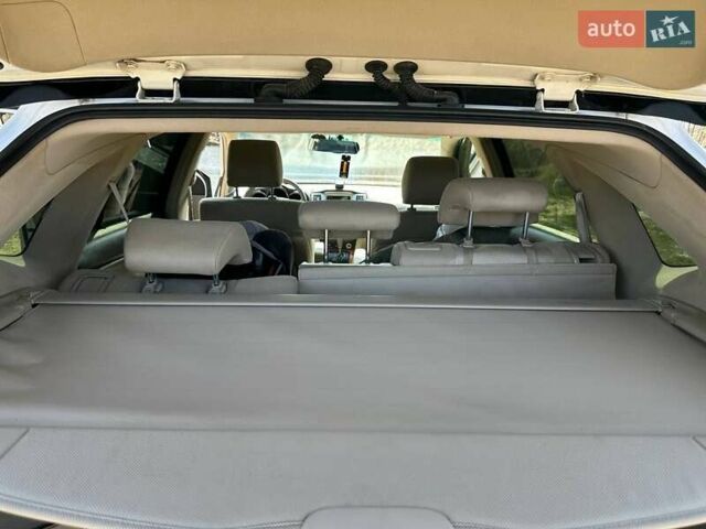 Белый Лексус РХ, объемом двигателя 3.3 л и пробегом 272 тыс. км за 7700 $, фото 13 на Automoto.ua