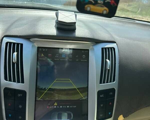 Белый Лексус РХ, объемом двигателя 3.3 л и пробегом 272 тыс. км за 7700 $, фото 7 на Automoto.ua