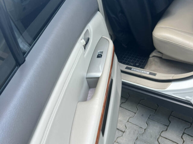 Білий Лексус РХ, об'ємом двигуна 3.3 л та пробігом 280 тис. км за 10500 $, фото 3 на Automoto.ua
