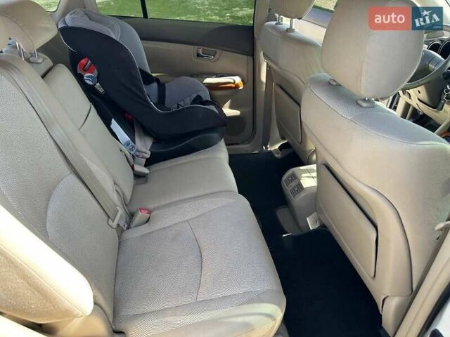 Белый Лексус РХ, объемом двигателя 3.3 л и пробегом 272 тыс. км за 7700 $, фото 8 на Automoto.ua