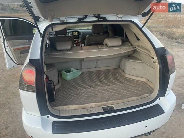 Білий Лексус РХ, об'ємом двигуна 3.3 л та пробігом 190 тис. км за 10300 $, фото 4 на Automoto.ua