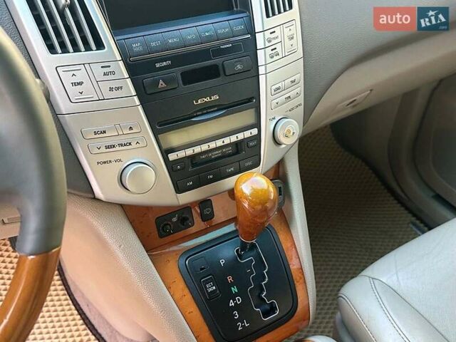 Білий Лексус РХ, об'ємом двигуна 3.3 л та пробігом 192 тис. км за 9990 $, фото 20 на Automoto.ua