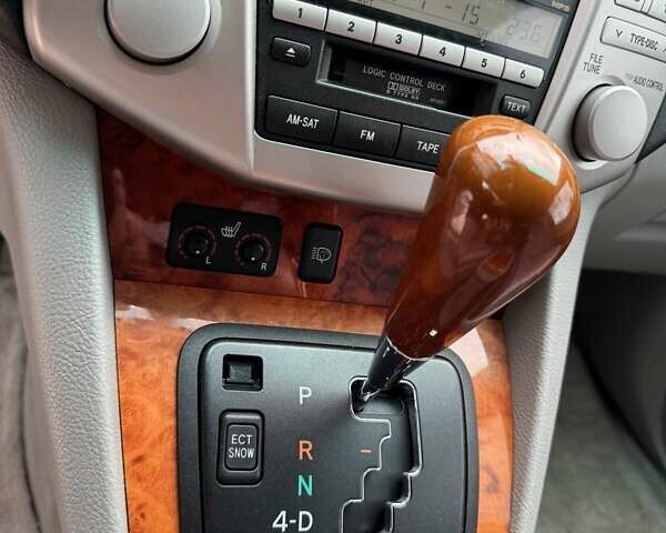 Белый Лексус РХ, объемом двигателя 3.46 л и пробегом 180 тыс. км за 10999 $, фото 51 на Automoto.ua