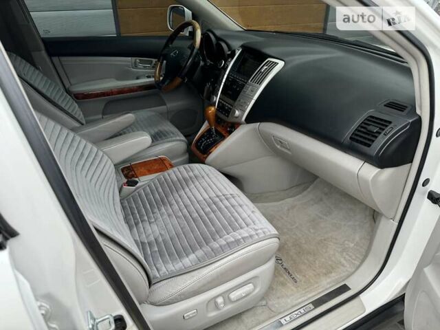 Белый Лексус РХ, объемом двигателя 3.46 л и пробегом 180 тыс. км за 10999 $, фото 40 на Automoto.ua