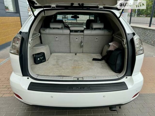 Белый Лексус РХ, объемом двигателя 3.46 л и пробегом 180 тыс. км за 10999 $, фото 54 на Automoto.ua