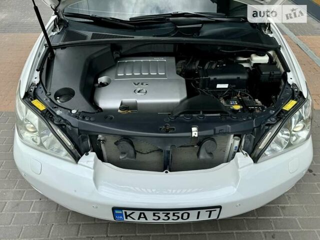 Белый Лексус РХ, объемом двигателя 3.46 л и пробегом 180 тыс. км за 10999 $, фото 56 на Automoto.ua