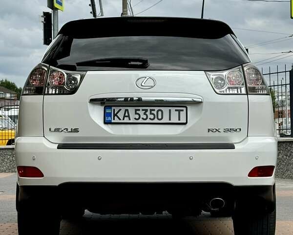 Белый Лексус РХ, объемом двигателя 3.46 л и пробегом 180 тыс. км за 10999 $, фото 27 на Automoto.ua