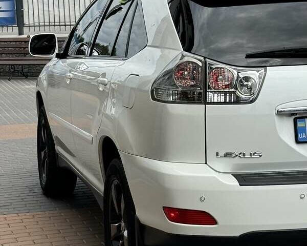 Белый Лексус РХ, объемом двигателя 3.46 л и пробегом 180 тыс. км за 10999 $, фото 34 на Automoto.ua