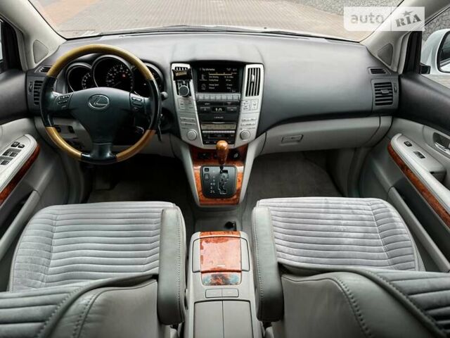 Белый Лексус РХ, объемом двигателя 3.46 л и пробегом 180 тыс. км за 10999 $, фото 45 на Automoto.ua