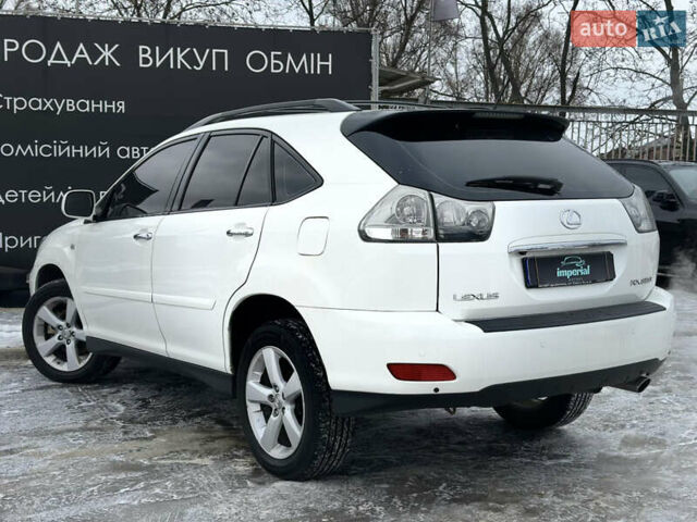 Белый Лексус РХ, объемом двигателя 3.46 л и пробегом 300 тыс. км за 9999 $, фото 5 на Automoto.ua