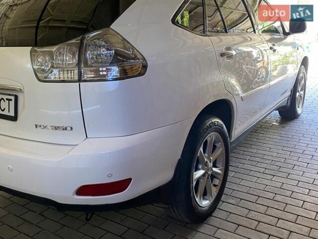 Белый Лексус РХ, объемом двигателя 3.5 л и пробегом 111 тыс. км за 15000 $, фото 5 на Automoto.ua
