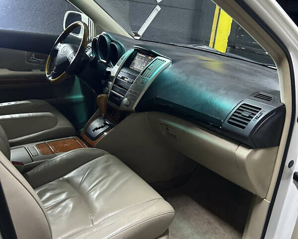 Білий Лексус РХ, об'ємом двигуна 3.31 л та пробігом 209 тис. км за 10500 $, фото 11 на Automoto.ua