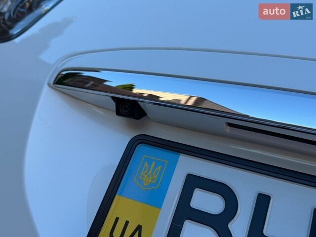 Белый Лексус РХ, объемом двигателя 3.46 л и пробегом 99 тыс. км за 14999 $, фото 26 на Automoto.ua