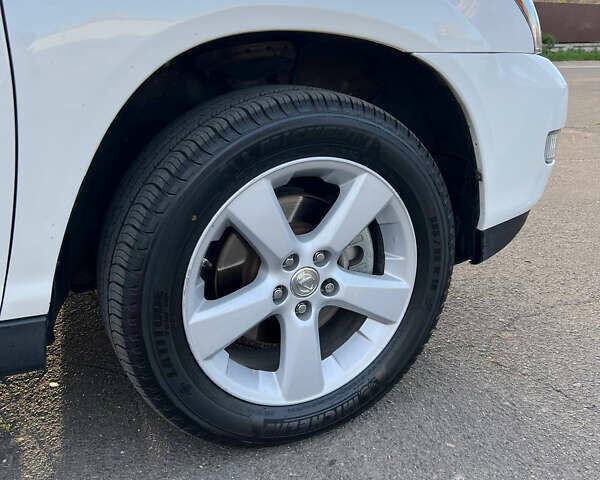 Белый Лексус РХ, объемом двигателя 3.46 л и пробегом 142 тыс. км за 11900 $, фото 9 на Automoto.ua