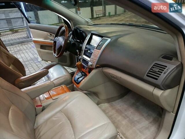 Белый Лексус РХ, объемом двигателя 3.5 л и пробегом 240 тыс. км за 8700 $, фото 12 на Automoto.ua