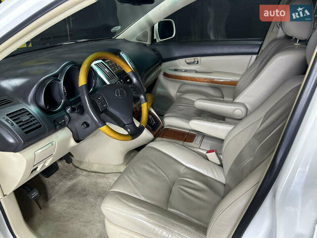 Білий Лексус РХ, об'ємом двигуна 3.31 л та пробігом 209 тис. км за 10500 $, фото 8 на Automoto.ua