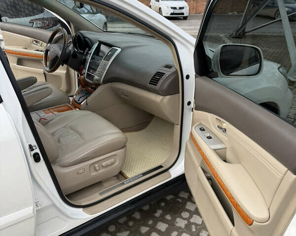 Білий Лексус РХ, об'ємом двигуна 3.46 л та пробігом 287 тис. км за 11600 $, фото 10 на Automoto.ua