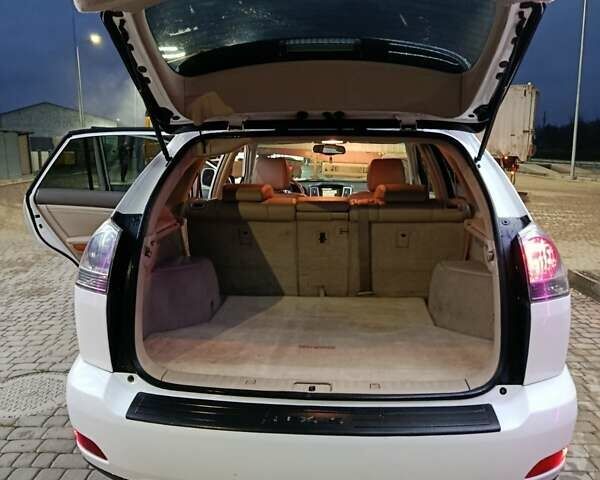 Белый Лексус РХ, объемом двигателя 3.5 л и пробегом 240 тыс. км за 8700 $, фото 8 на Automoto.ua