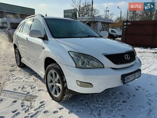 Белый Лексус РХ, объемом двигателя 3.46 л и пробегом 188 тыс. км за 9000 $, фото 6 на Automoto.ua