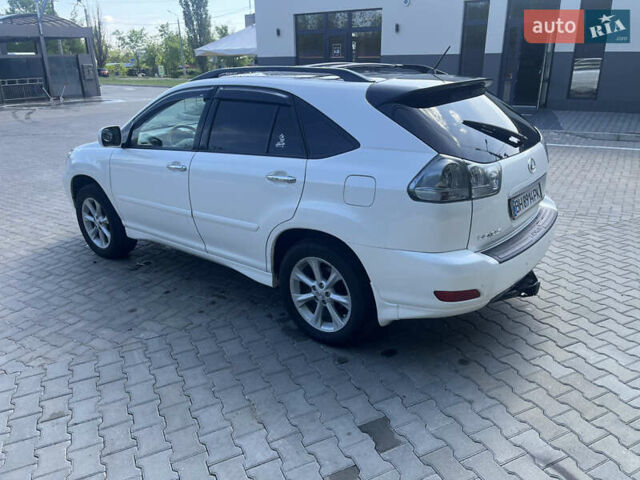 Белый Лексус РХ, объемом двигателя 3.46 л и пробегом 255 тыс. км за 11499 $, фото 1 на Automoto.ua