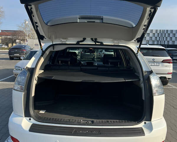 Белый Лексус РХ, объемом двигателя 3.46 л и пробегом 135 тыс. км за 15100 $, фото 4 на Automoto.ua