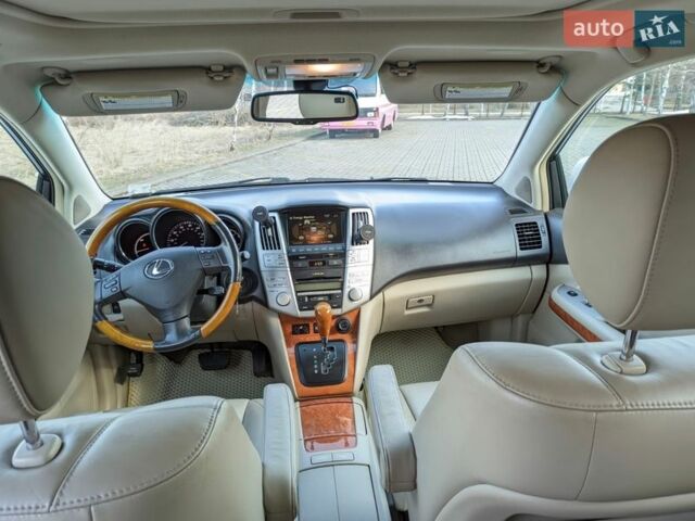 Білий Лексус РХ, об'ємом двигуна 3.31 л та пробігом 199 тис. км за 13800 $, фото 27 на Automoto.ua