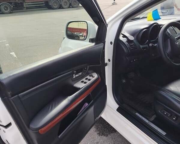 Белый Лексус РХ, объемом двигателя 3.5 л и пробегом 252 тыс. км за 12500 $, фото 5 на Automoto.ua