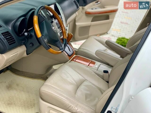 Білий Лексус РХ, об'ємом двигуна 3.3 л та пробігом 203 тис. км за 12300 $, фото 10 на Automoto.ua