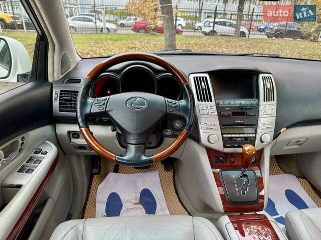 Білий Лексус РХ, об'ємом двигуна 3.31 л та пробігом 160 тис. км за 9990 $, фото 21 на Automoto.ua
