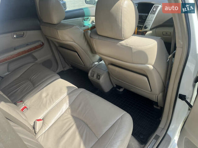 Белый Лексус РХ, объемом двигателя 3.46 л и пробегом 255 тыс. км за 11499 $, фото 24 на Automoto.ua