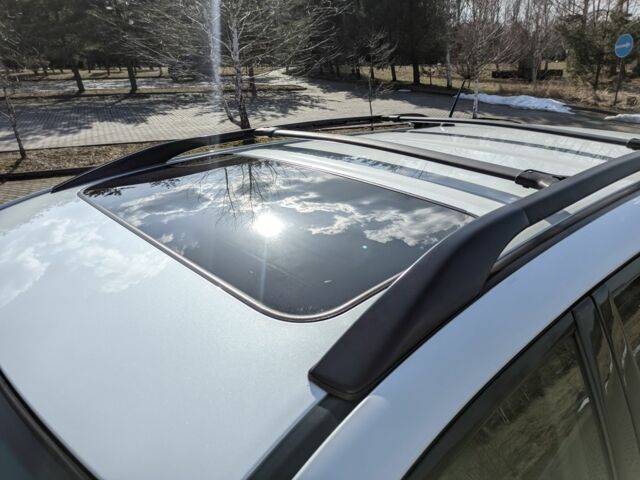 Белый Лексус РХ, объемом двигателя 3.3 л и пробегом 199 тыс. км за 13800 $, фото 5 на Automoto.ua