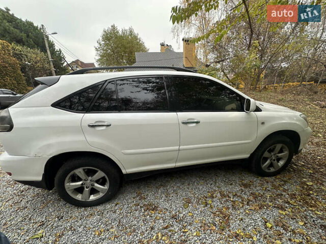 Белый Лексус РХ, объемом двигателя 3.46 л и пробегом 240 тыс. км за 9099 $, фото 5 на Automoto.ua