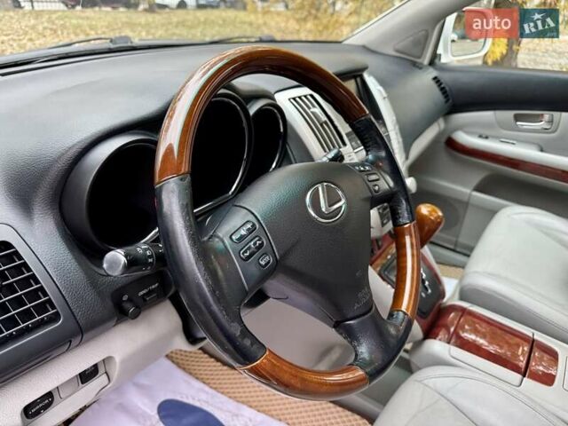 Білий Лексус РХ, об'ємом двигуна 3.31 л та пробігом 160 тис. км за 9990 $, фото 26 на Automoto.ua
